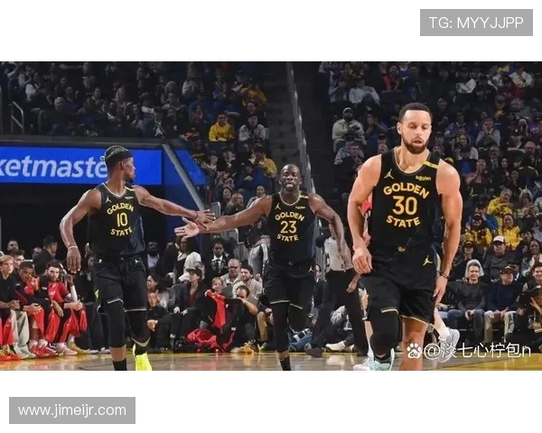 勇士与火箭激战正酣2月24日NBA精彩对决回顾与分析